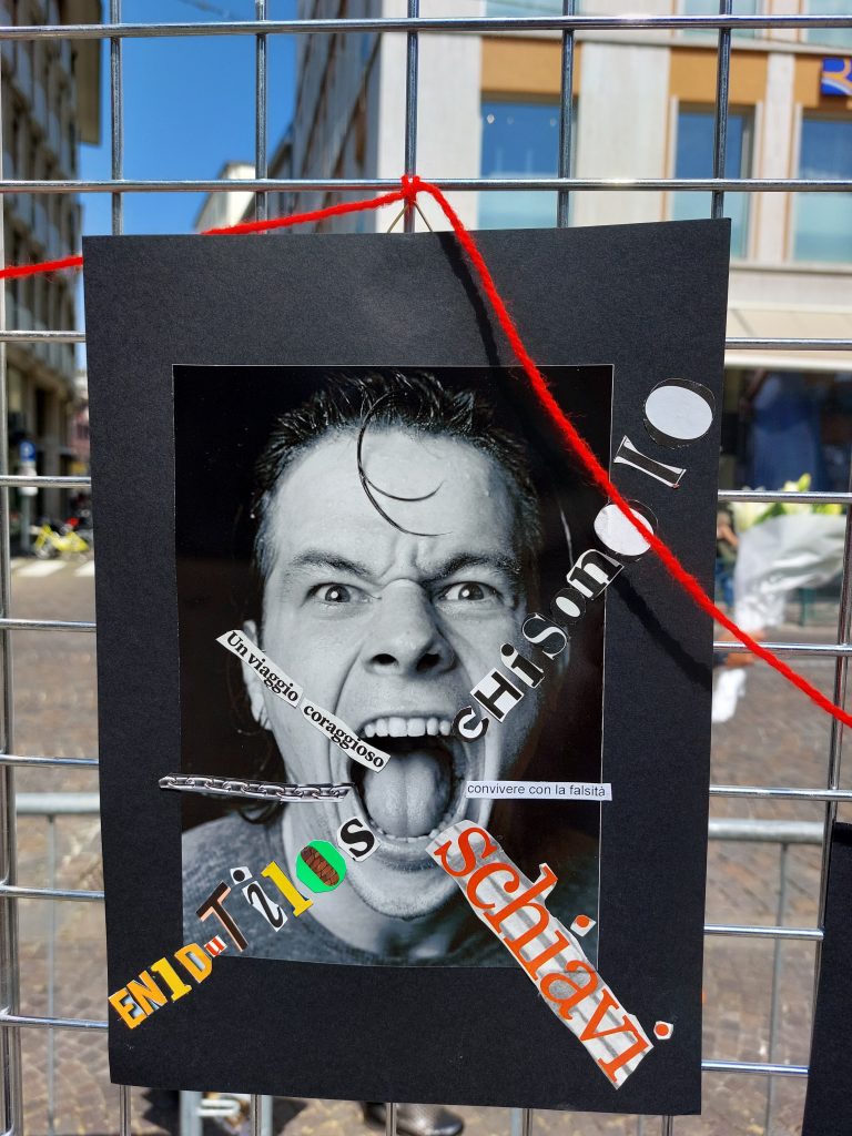 Laboratori creativi per adulti fotografia collage cianotipia